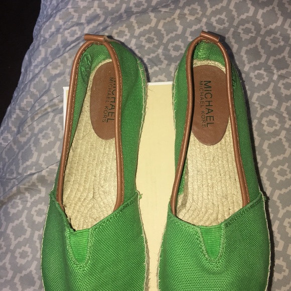 Michael Kors Green Meg Slip On - Picture 3 of 4